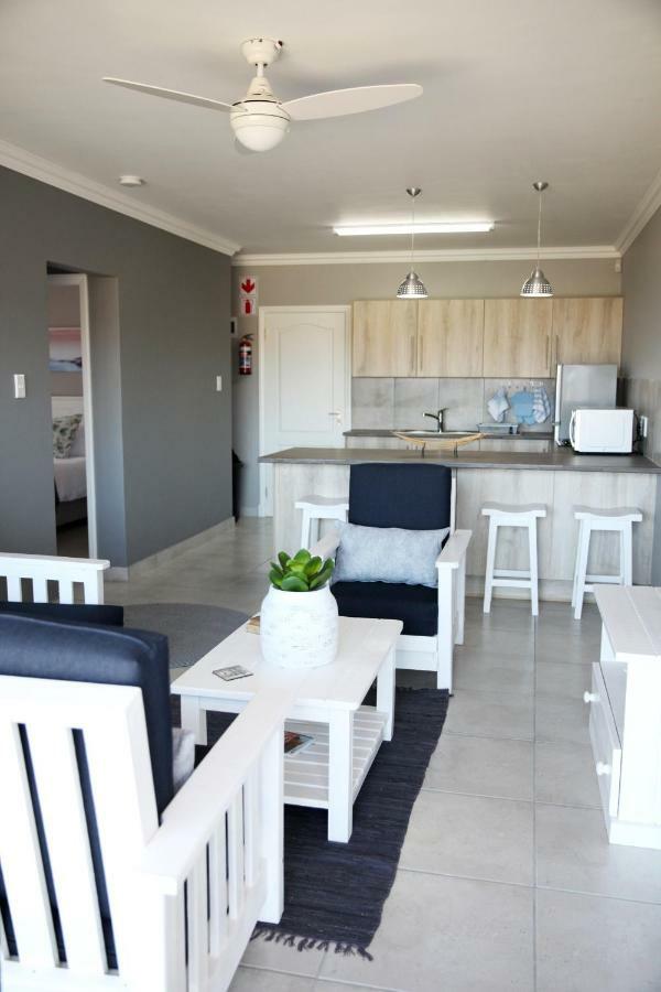 Mari-Amor Self-Catering Apartments มอสเซิลเบย์ ภายนอก รูปภาพ