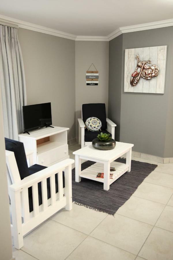 Mari-Amor Self-Catering Apartments มอสเซิลเบย์ ภายนอก รูปภาพ